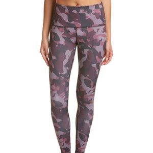 Noli Yoga Winter Camo Leggings, Purple Multi